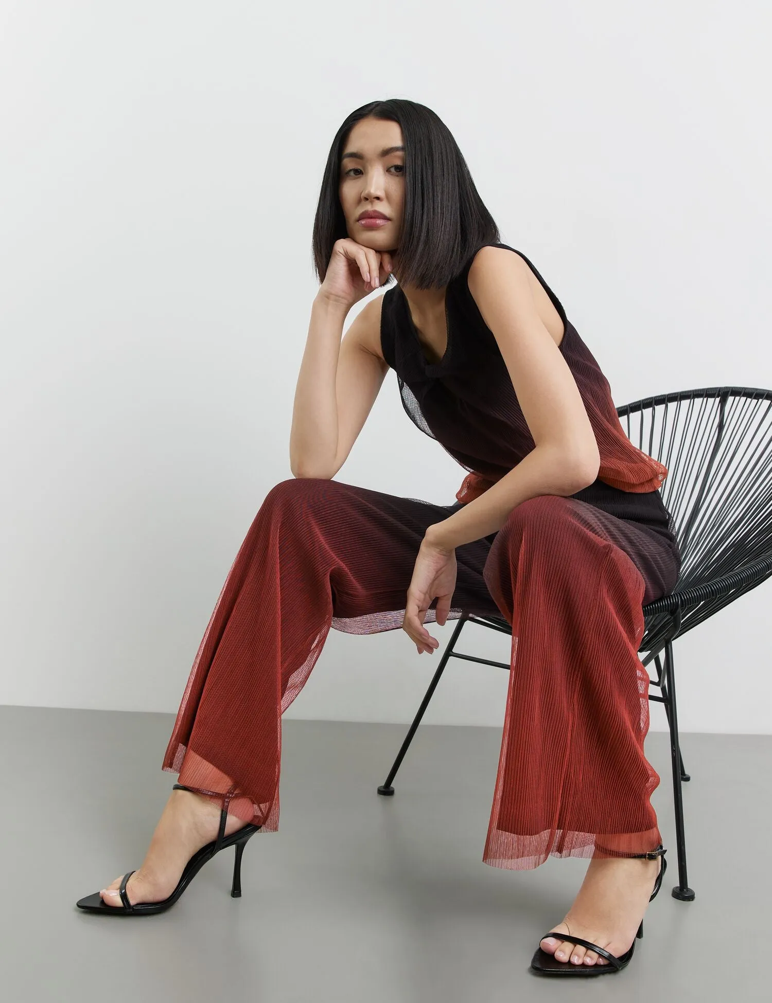 Pleated Trousers with Colour Graduation