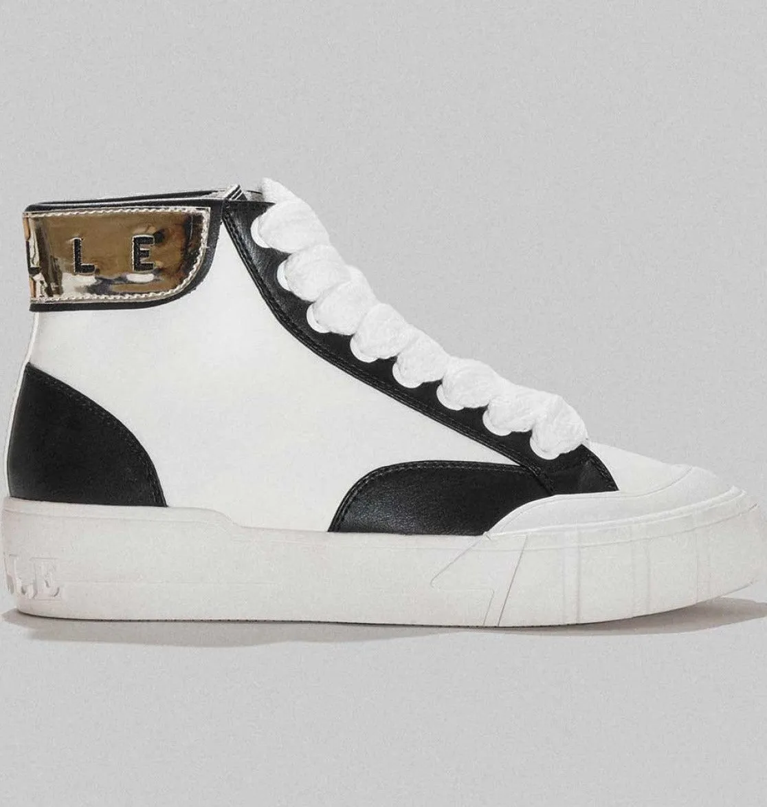 SNEAKERS ALTA CON DETTAGLI ORO E NERI