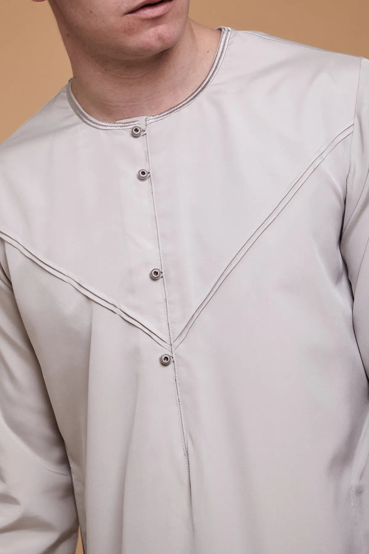 Wind Grey Emirati Thobe